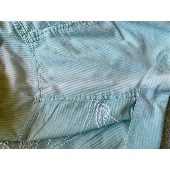 Wayan Natural Wear Men’s Embroidered Shirt - Picture 6 of 6